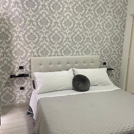 Guest House Terra Mia เนเปิลส์ ภายนอก รูปภาพ