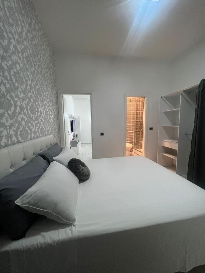 Guest House Terra Mia เนเปิลส์ ภายนอก รูปภาพ