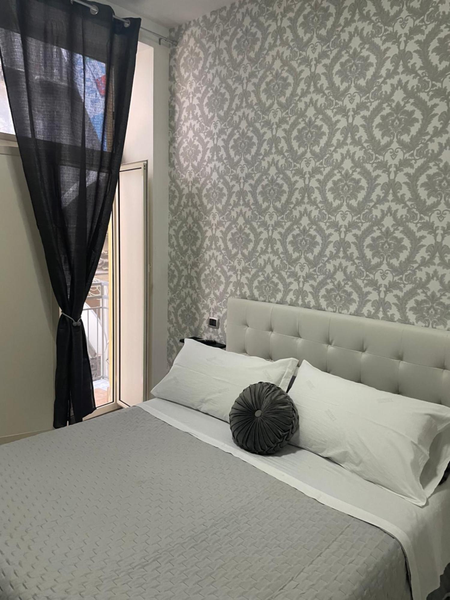 Guest House Terra Mia เนเปิลส์ ภายนอก รูปภาพ