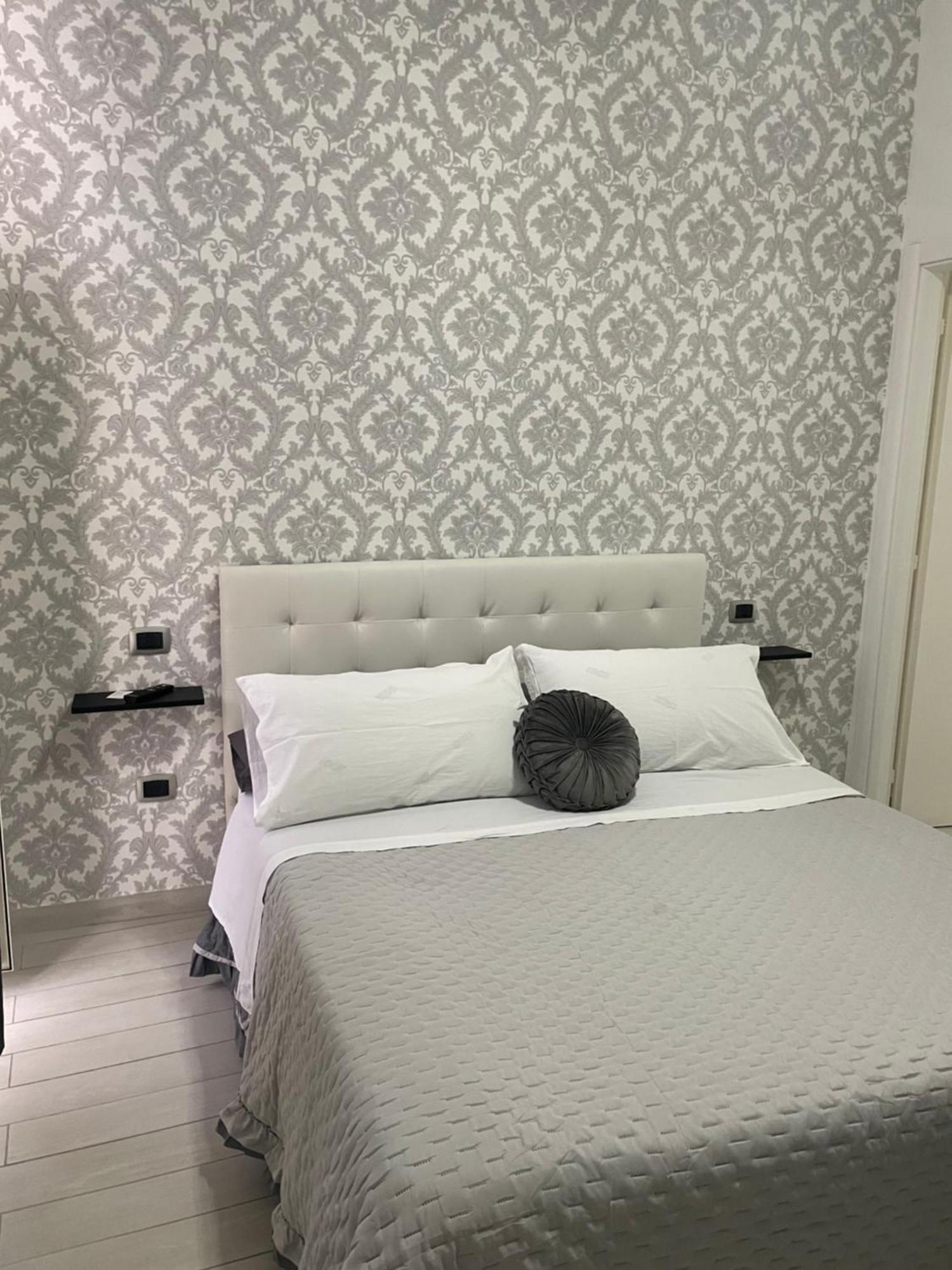 Guest House Terra Mia เนเปิลส์ ภายนอก รูปภาพ